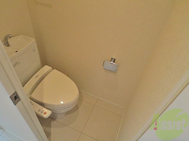 レジディア江坂のトイレ写真