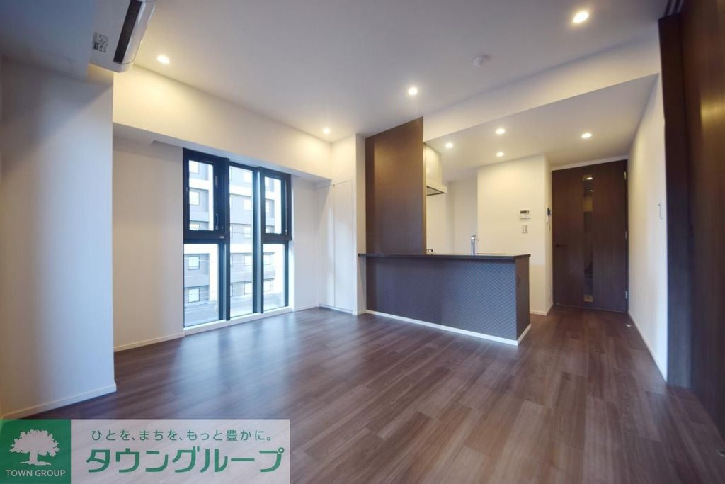 ザ・パークハビオ新御徒町の居間写真