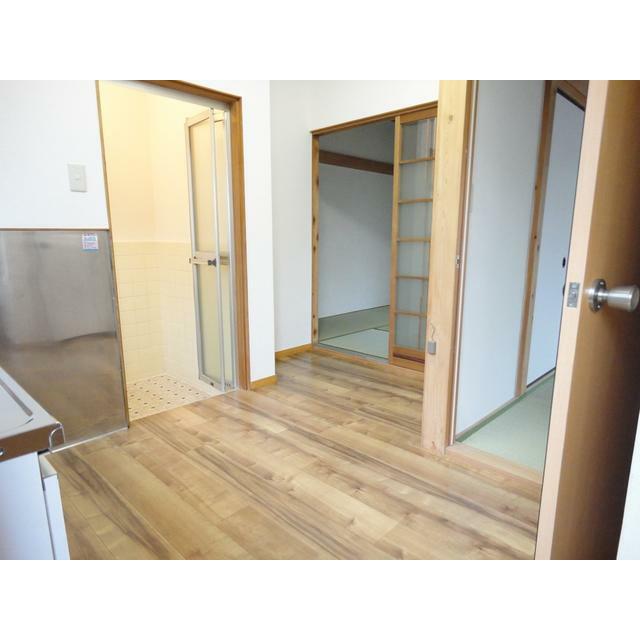 葵荘の玄関写真