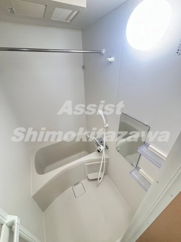 東急田園都市線 駒沢大学駅 徒歩8分 2階建 築11年の風呂写真