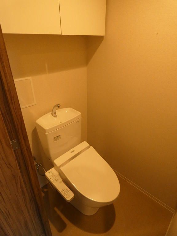 トイレ　写真は同タイプ住居です。