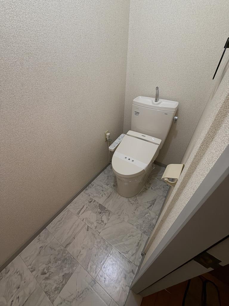 ＪＲ山陽本線 東福山駅 徒歩19分 2階建 築36年のトイレ写真