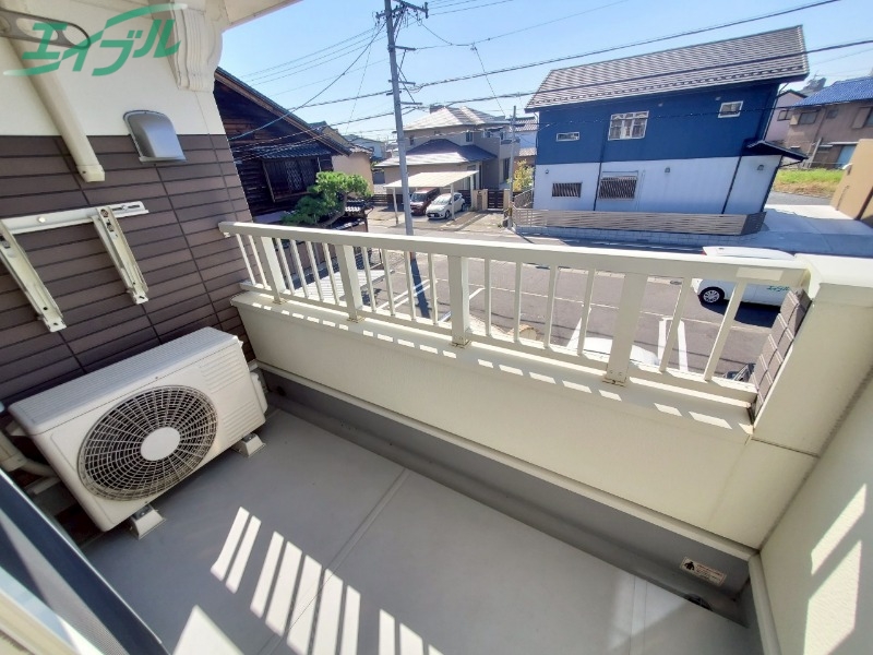 バルコニー　別部屋反転参考写真です