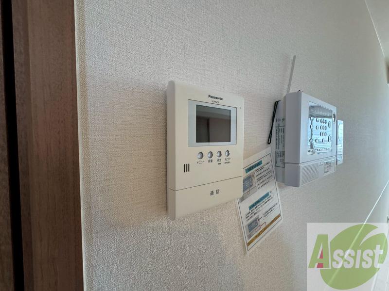 その他設備　ＴＶモニター付インターホンです。来客者の顔が見えるので安心！
