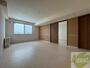 居室・リビング　広くてキレイなお部屋が広がっていて、充実した生活が送れそう。