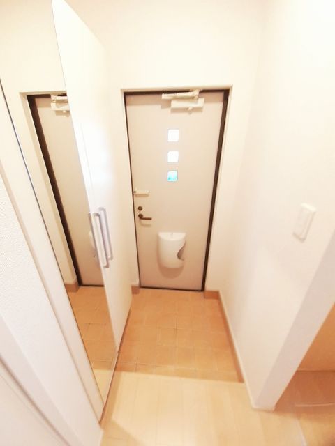 ＪＲ上越線 八木原駅 徒歩38分 2階建 築9年の玄関写真