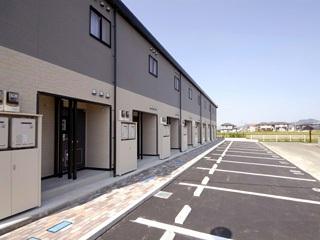 玄関　備品や設備仕様は号室等により異なります現地をご確認下さい。