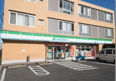 コンビニ　ファミリーマート　東玉川二丁目店（コンビニ）まで195m