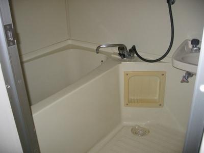 バス・シャワールーム　お風呂場です。