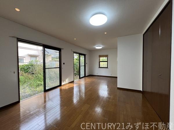 居室・リビング　LDK　19帖