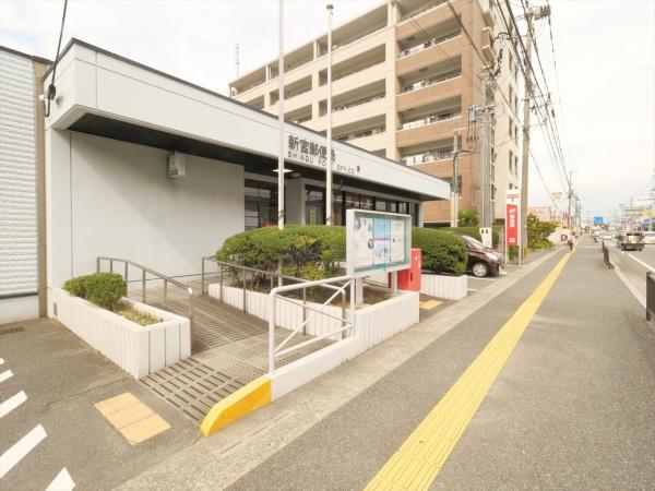 郵便局　新宮郵便局（郵便局）まで582m