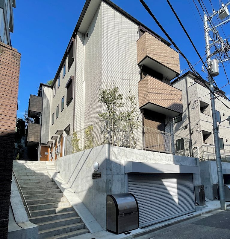 トーレ池田山　B棟の建物外観