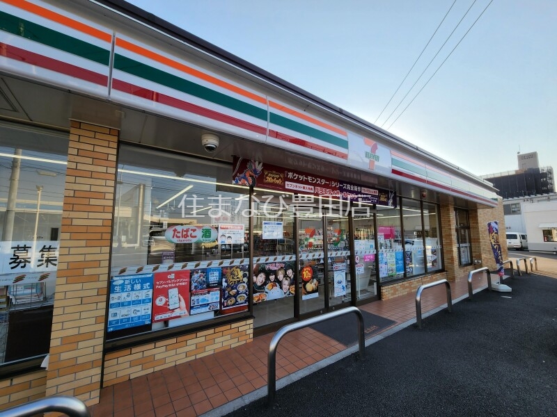 【刈谷市池田町のアパートのコンビニ】