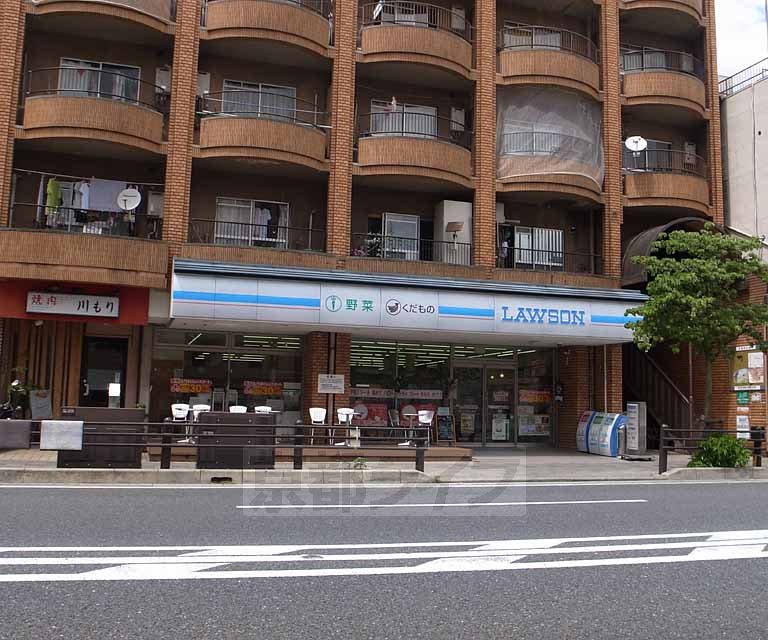 【京都市東山区今小路町のマンションのコンビニ】