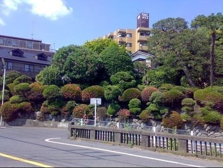 【世田谷区砧のマンションの公園】