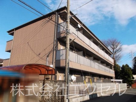 建物外観　お買い物に便利な場所です。