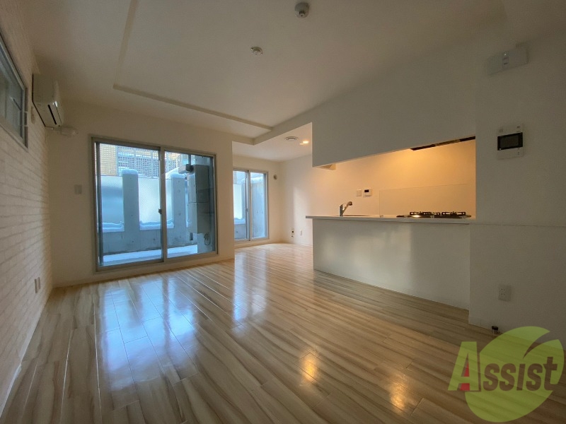 居室・リビング　広くてキレイなお部屋が広がっていて、充実した生活が送れそう。
