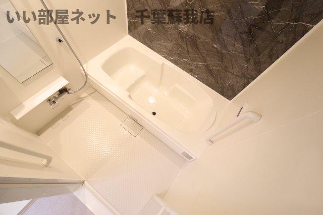 バス・シャワールーム　ゆったり過ごせるお風呂です
