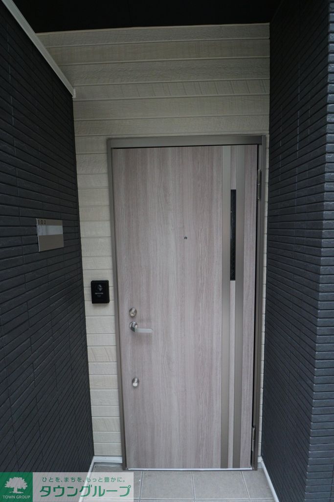 玄関　★お問い合わせはタウンハウジングまで★