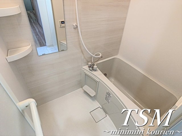 バス・シャワールーム　浴室乾燥機付き