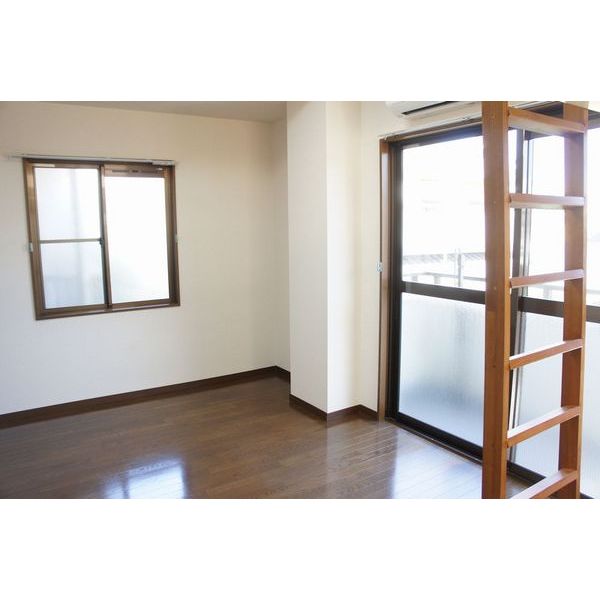 居室・リビング　※参考写真です。現状優先となります。