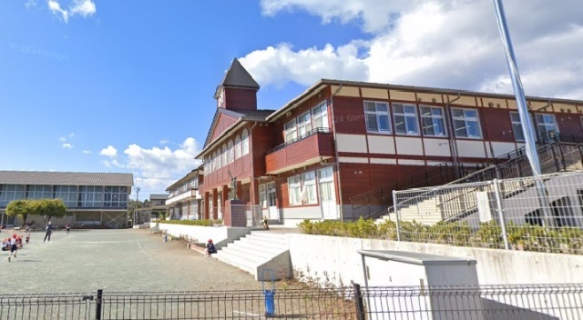 小学校　高崎市立箕輪小学校（小学校）まで1271m