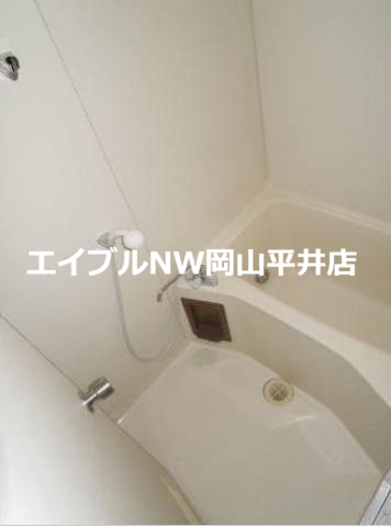 バス・シャワールーム　ゆったりできるお風呂