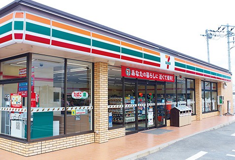 コンビニ　セブンイレブン世田谷1丁目店（コンビニ）まで214m