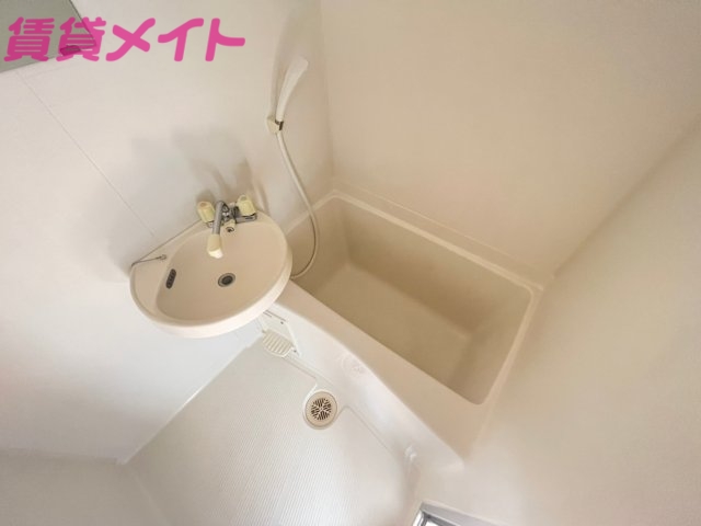 バス・シャワールーム　反転タイプ参考写真
