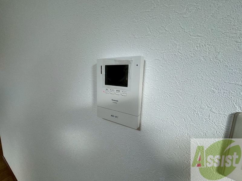 セキュリティ　ＴＶモニター付インターホンです。来客者の顔が見えるので安心！