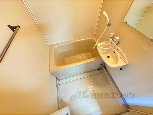 バス・シャワールーム　バス