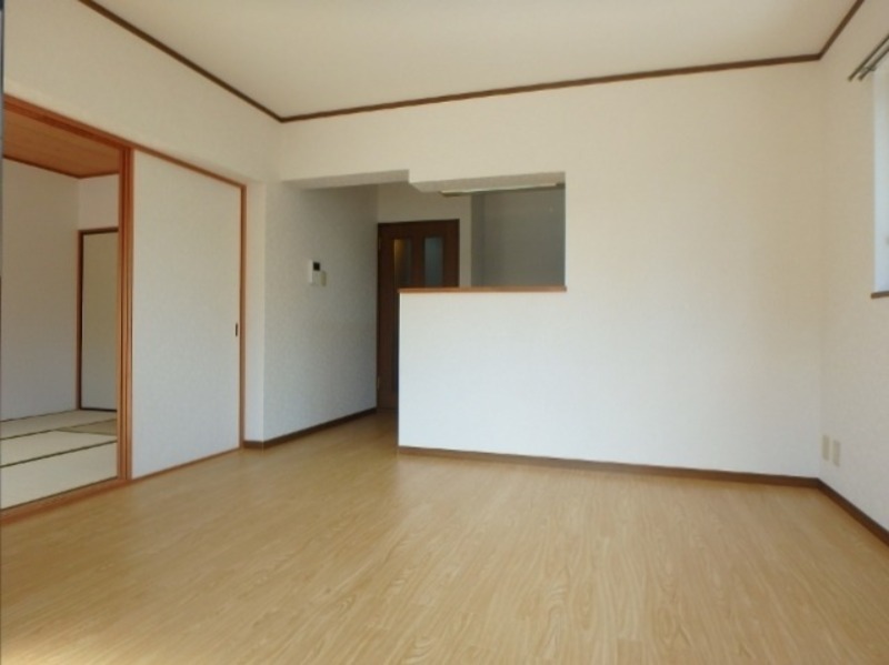 居室・リビング　図面と現状に相違がある場合には現状を優先