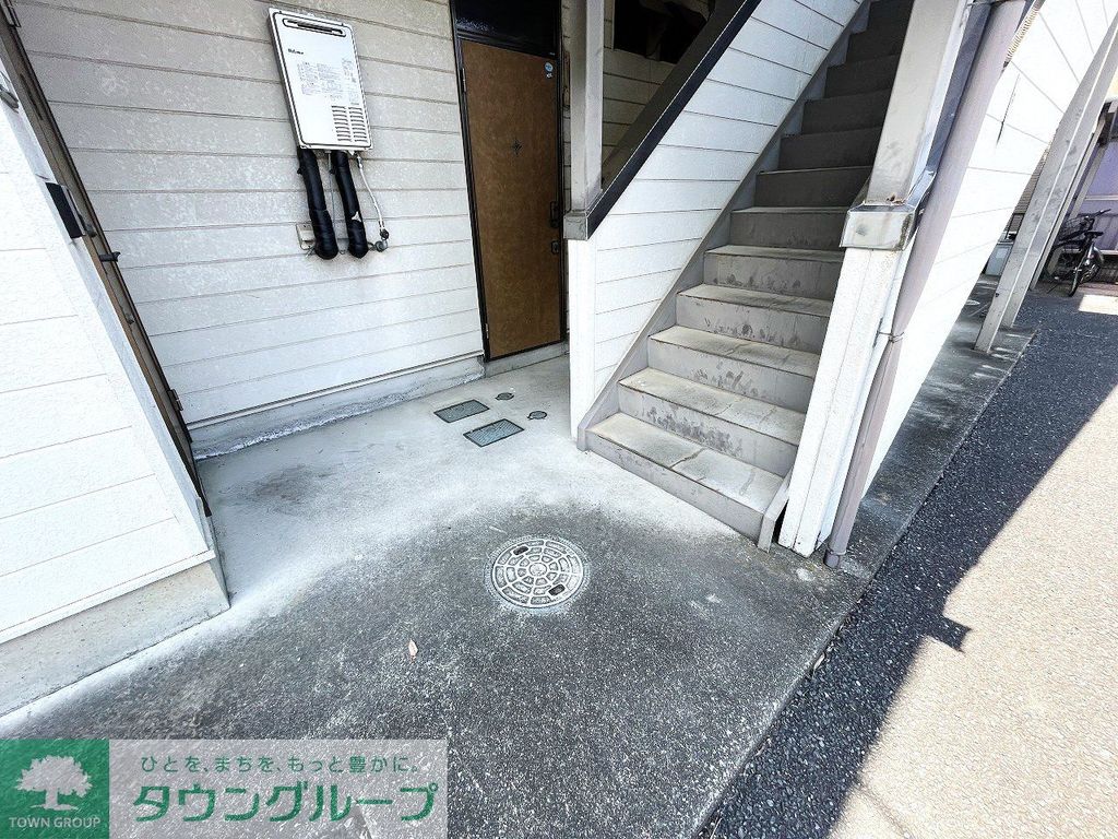 エントランス　駐車場