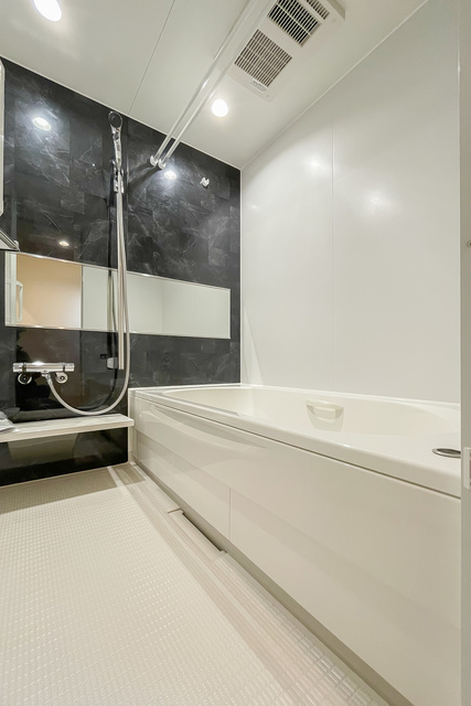 バス・シャワールーム