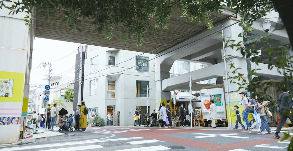 ショッピングセンター　GAKUDAI　KOUKASHITA（ショッピングセンター）まで400m