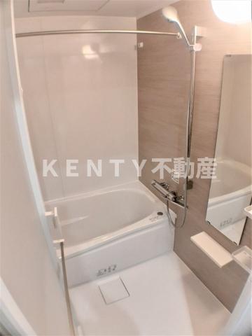 バス・シャワールーム　ゆったり過ごせるお風呂です