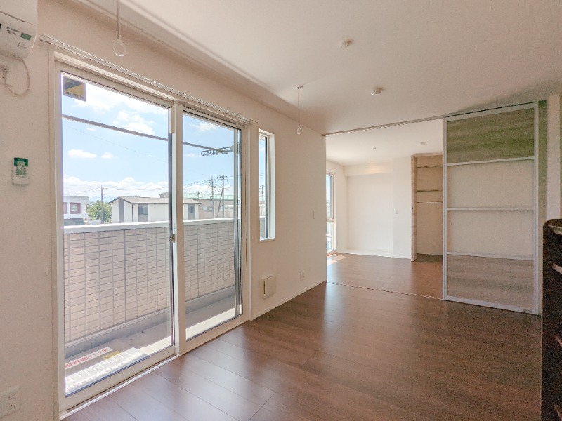 居室・リビング　図面と現状に相違がある場合には現状を優先