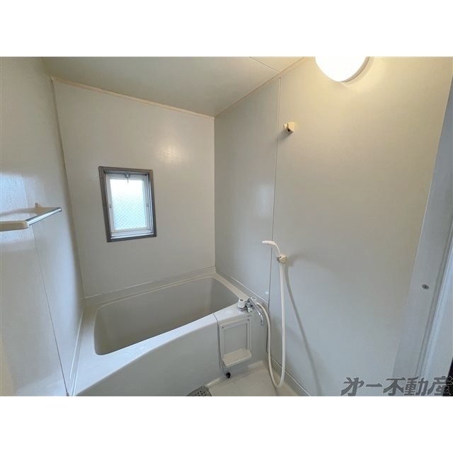 バス・シャワールーム　バスルーム