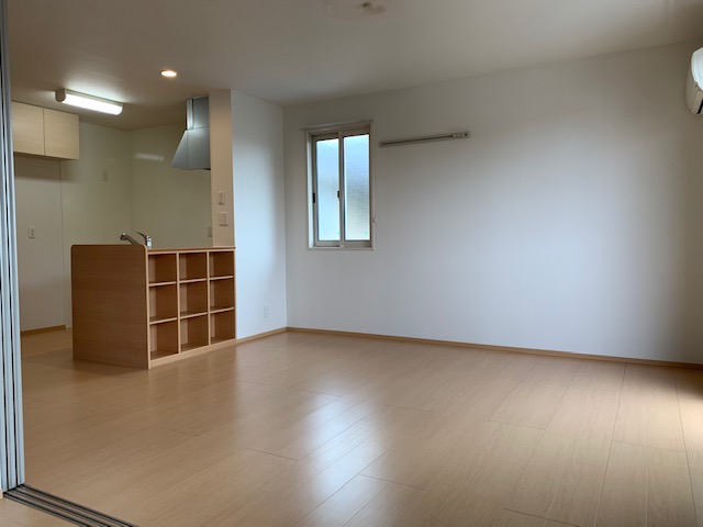 居室・リビング　南向きの明るいリビング