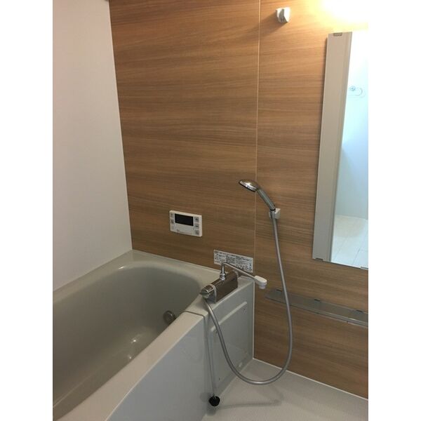 バス・シャワールーム　浴室