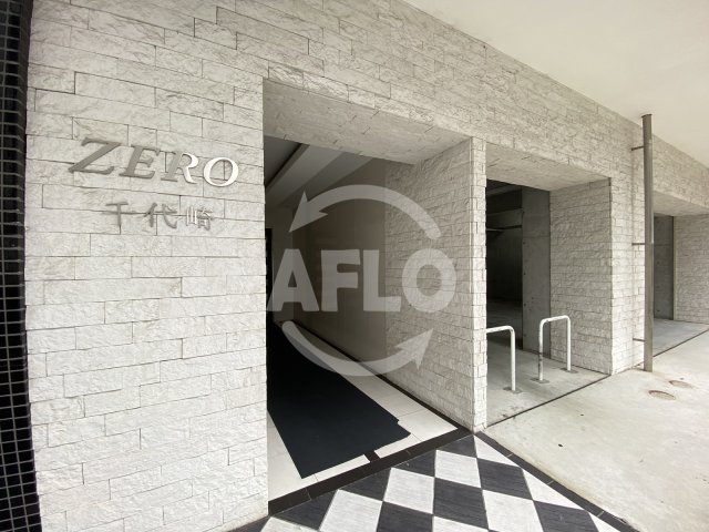 エントランス　ZERO千代崎　エントランス