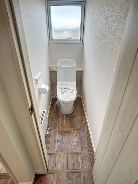 トイレ　トイレ