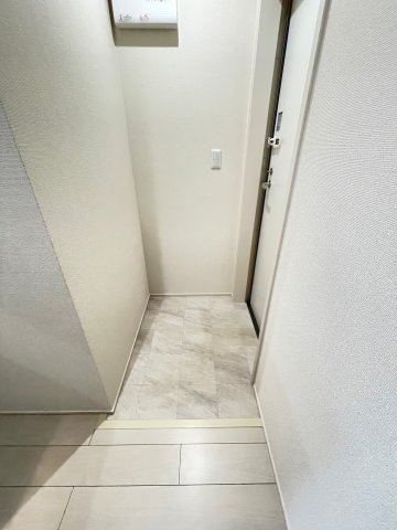 玄関　詳細は、RISUMO江坂本店→06-6155-7137まで♪