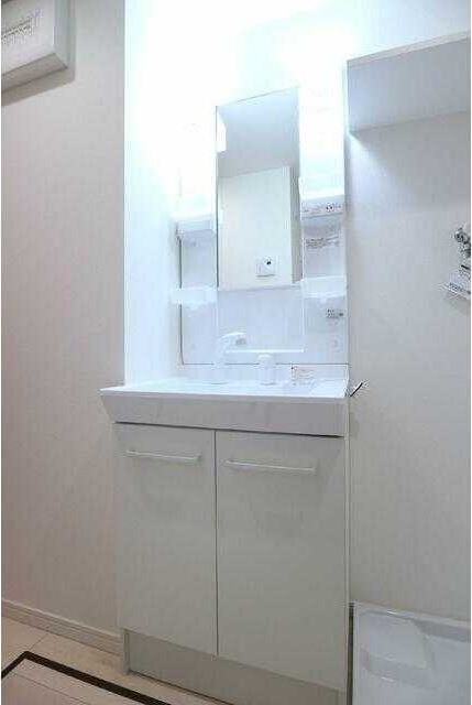 洗面設備　（別タイプ参考写真）リサート町屋　荒川区町屋２