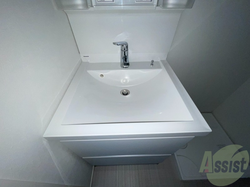 洗面設備　洗面台は独立していて朝の支度はこちらから！