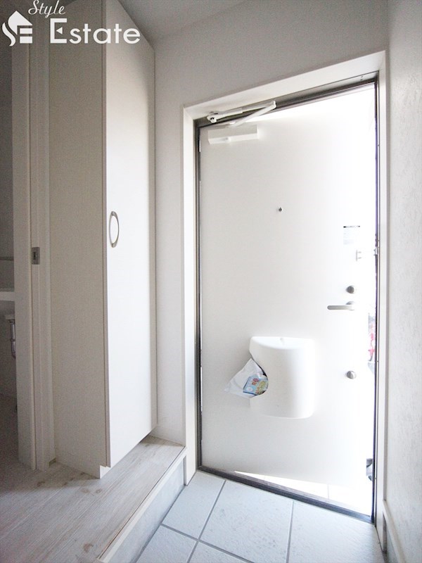 玄関　玄関スペース　シューズボックス