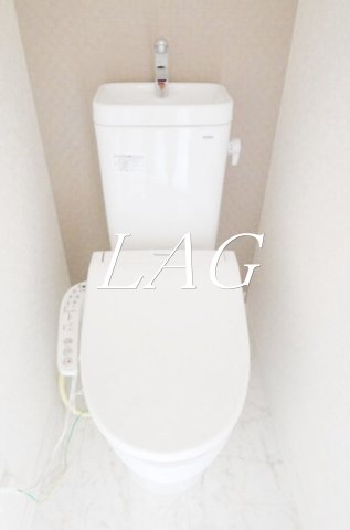 トイレ　トイレ(同仕様)です。