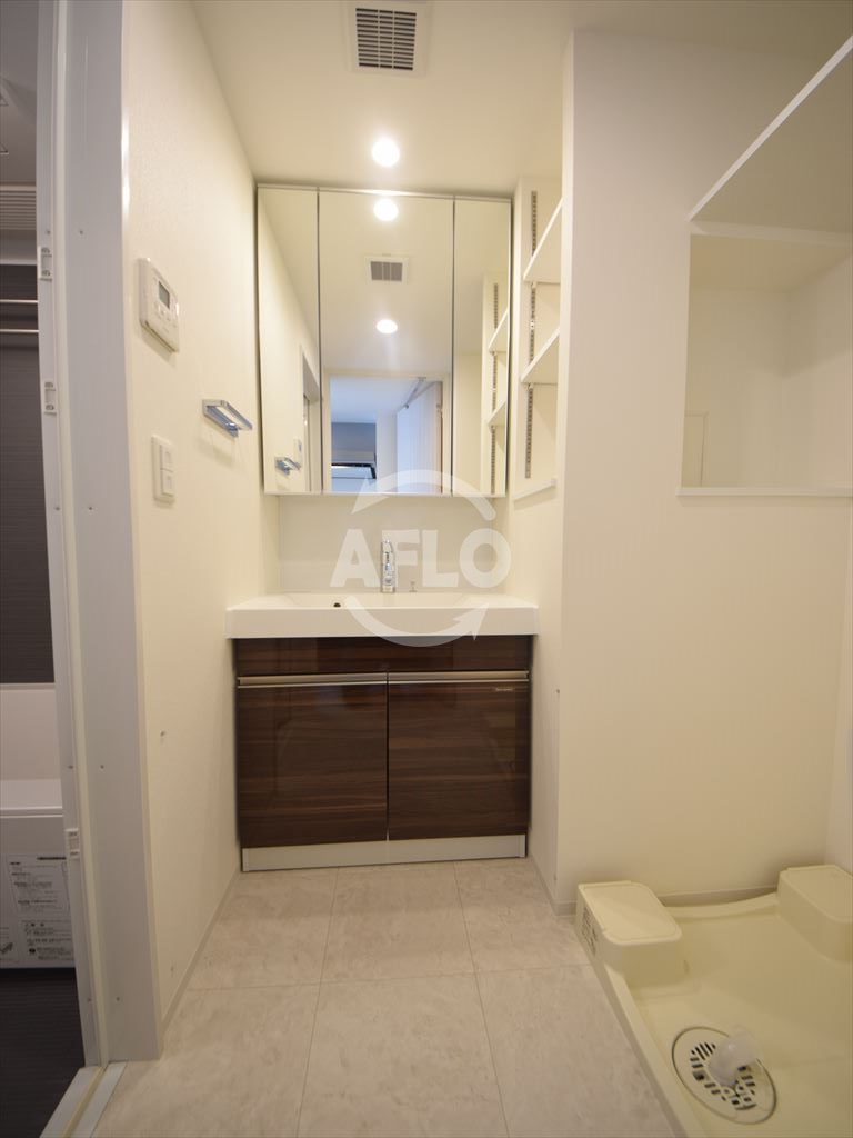 洗面設備　アーバネックス西天満　独立洗面台