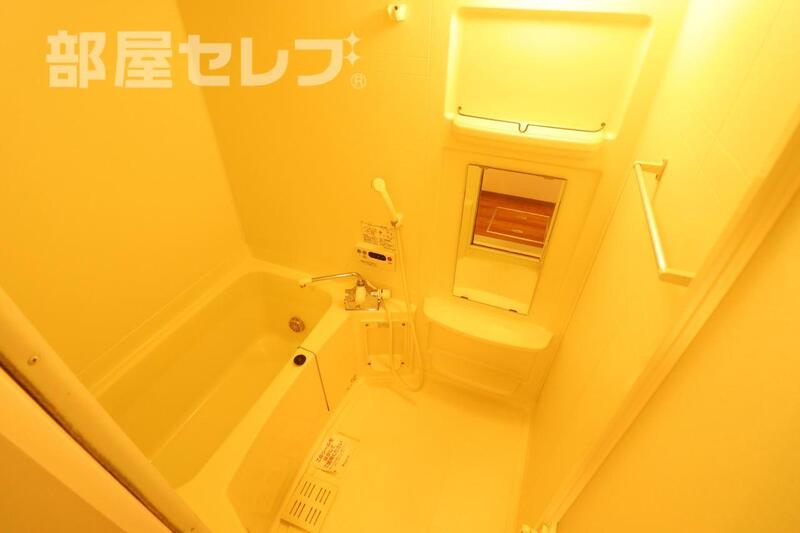 バス・シャワールーム　※反転タイプとなります。