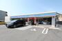 コンビニ　ローソン中川戸田三丁目店（コンビニ）まで388m